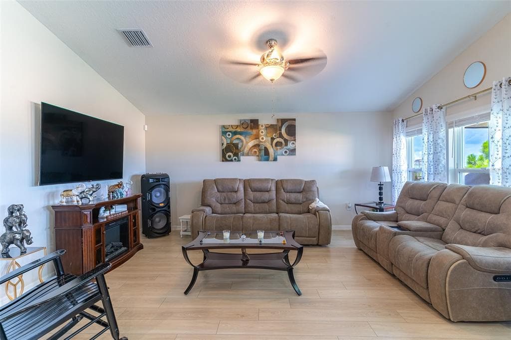 3704 DUSTY MILLER PLACE, HAINES CITY, FL 33844 — zdjęcie 2