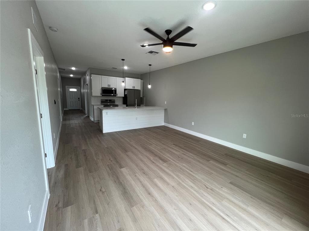 12130 HENLEY AVENUE, PORT CHARLOTTE, FL 33981 — zdjęcie 3