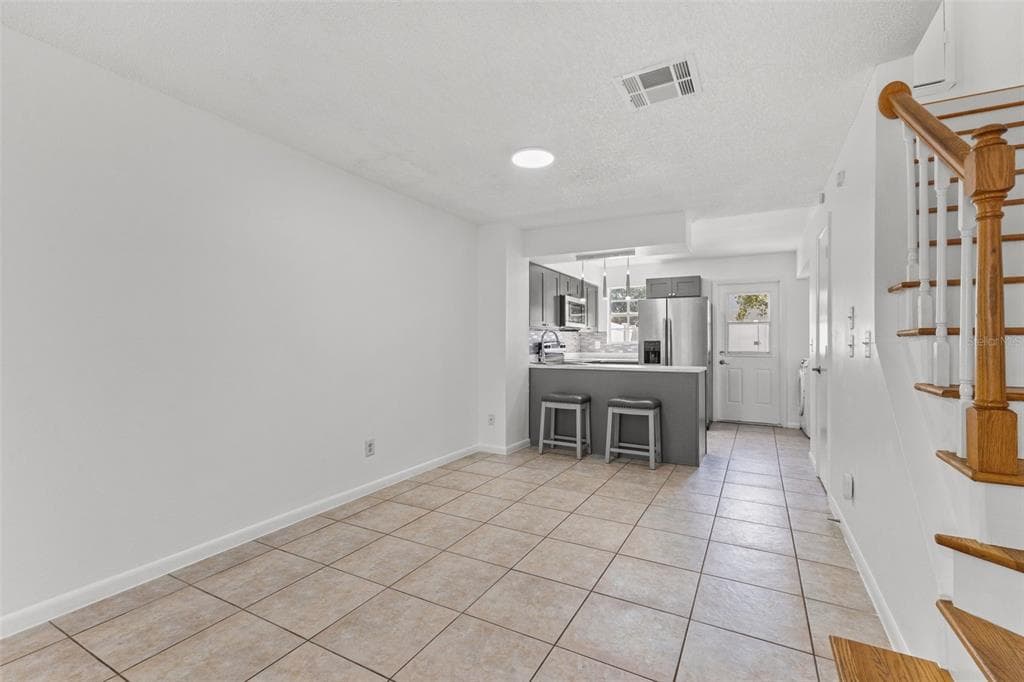 6650 121ST AVENUE # 4, LARGO, FL 33773 — zdjęcie 2