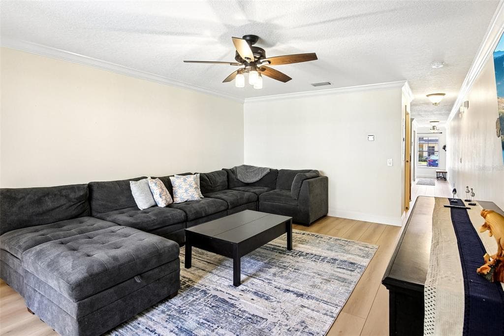 3853 ISLAND WAY, ST PETERSBURG, FL 33705 — zdjęcie 3