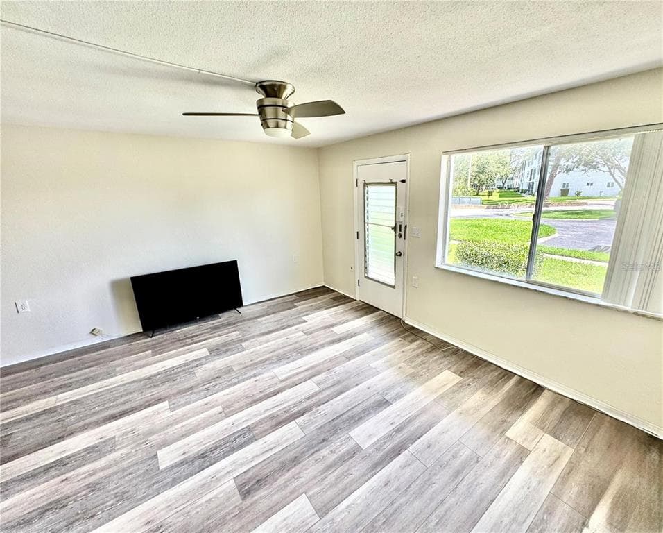 8305 111TH STREET # 108, SEMINOLE, FL 33772 — zdjęcie 5