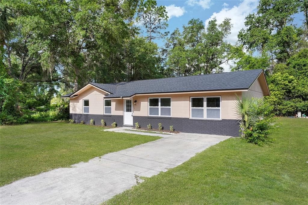 111 ELM AVENUE, PALATKA, FL 32177 — zdjęcie 2