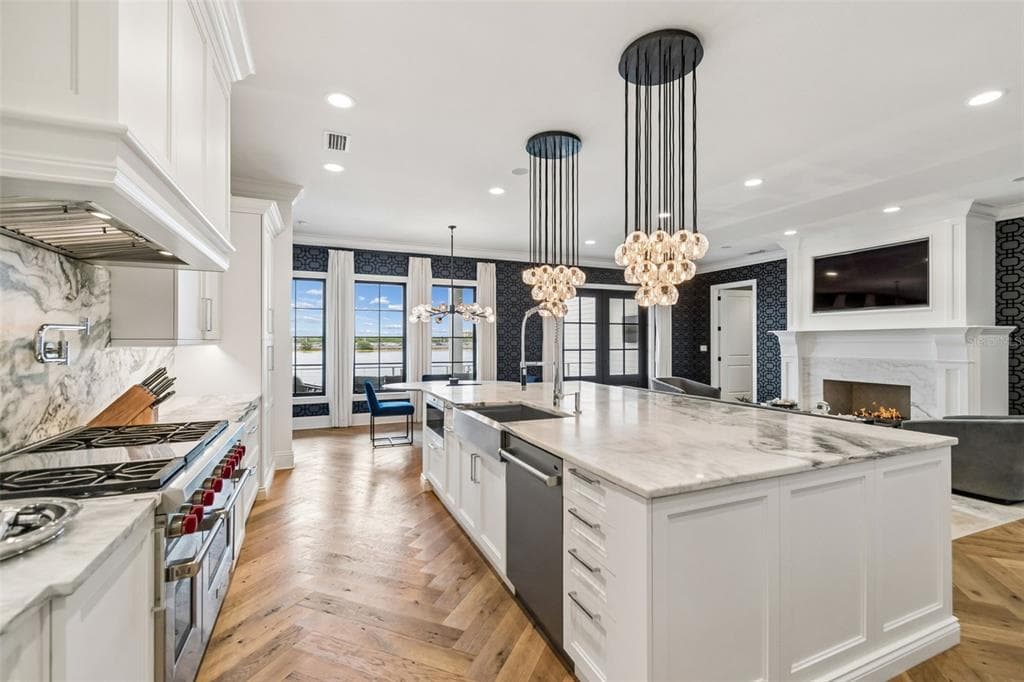 5811 MARINER STREET, TAMPA, FL 33609 — zdjęcie 4