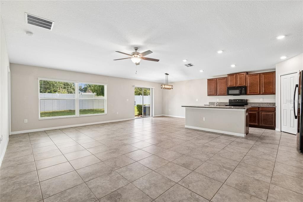 3706 CAT MINT STREET, TAMPA, FL 33619 — zdjęcie 4