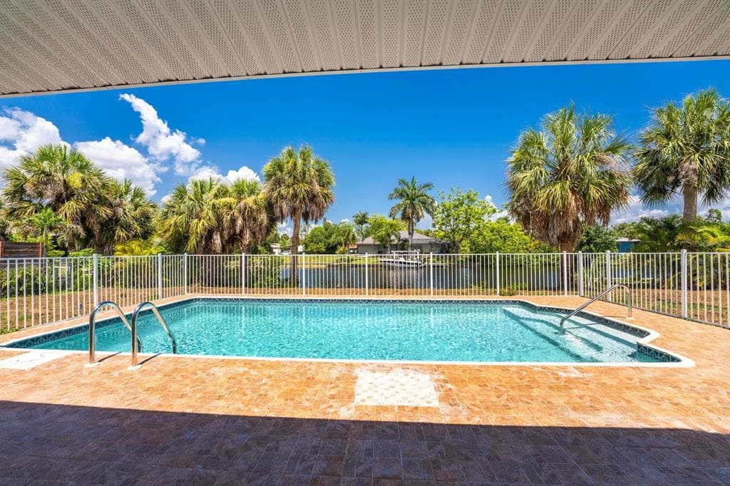 18321 WOLBRETTE CIRCLE, PORT CHARLOTTE, FL 33948 — zdjęcie 2