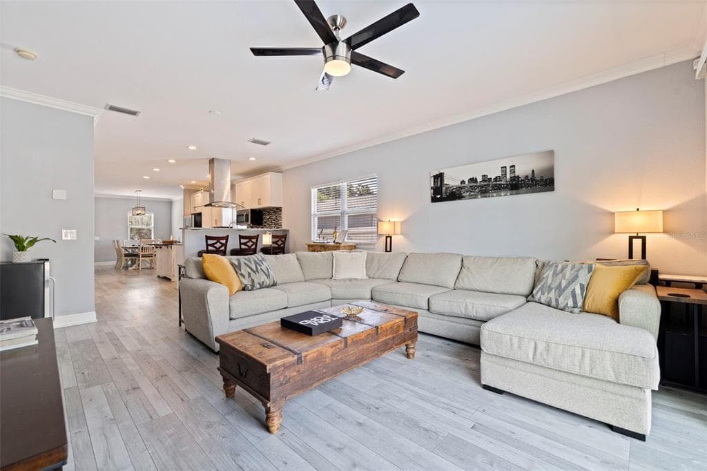 3110 15TH STREET N, ST PETERSBURG, FL 33704 — zdjęcie 4