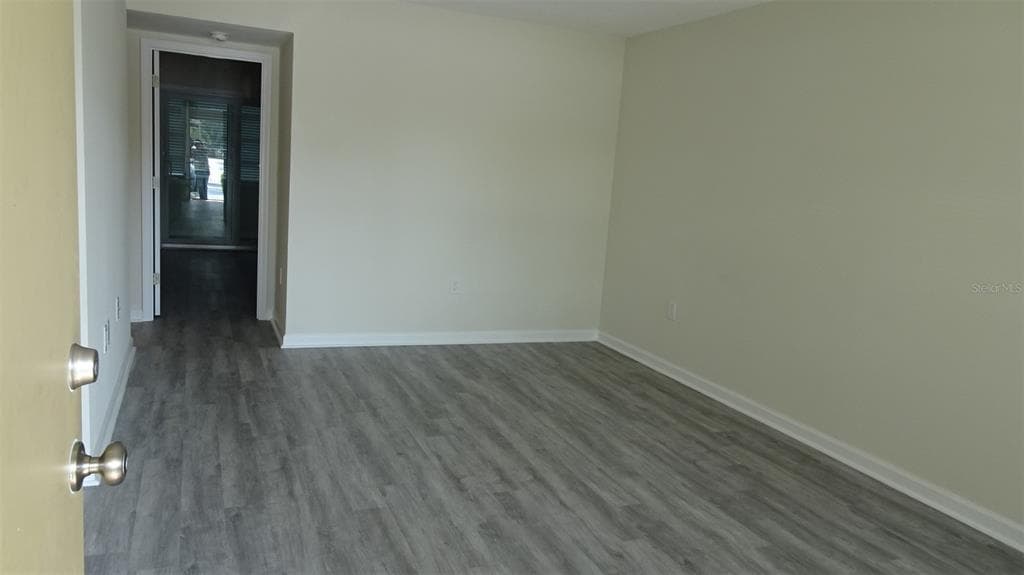 8100 DR MARTIN LUTHER KING JR STREET N # 105, ST PETERSBURG, FL 33702 — zdjęcie 4