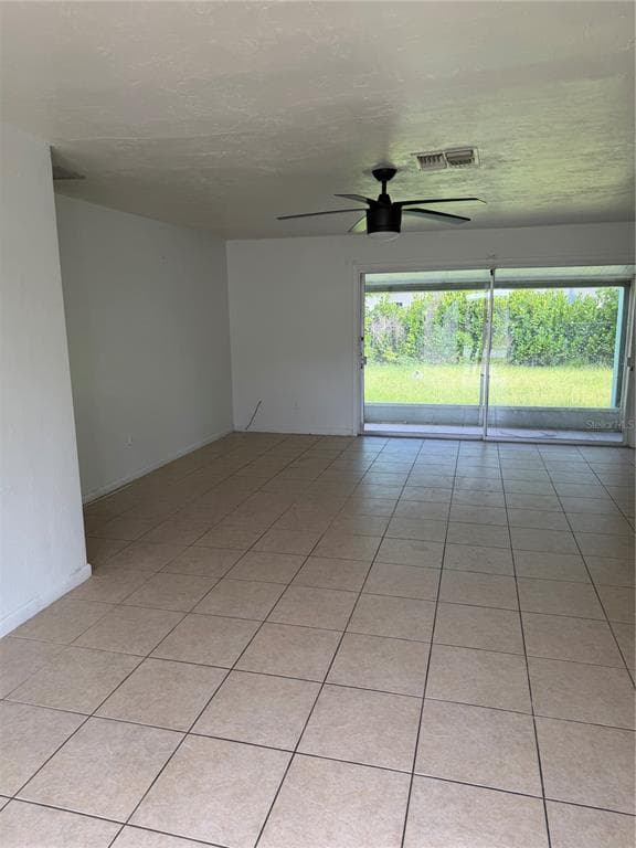 21077 GERTRUDE AVENUE, PORT CHARLOTTE, FL 33952 — zdjęcie 2