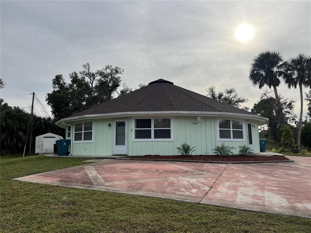15539 CHAMBERLAIN BOULEVARD, PORT CHARLOTTE, FL 33953 — zdjęcie 2