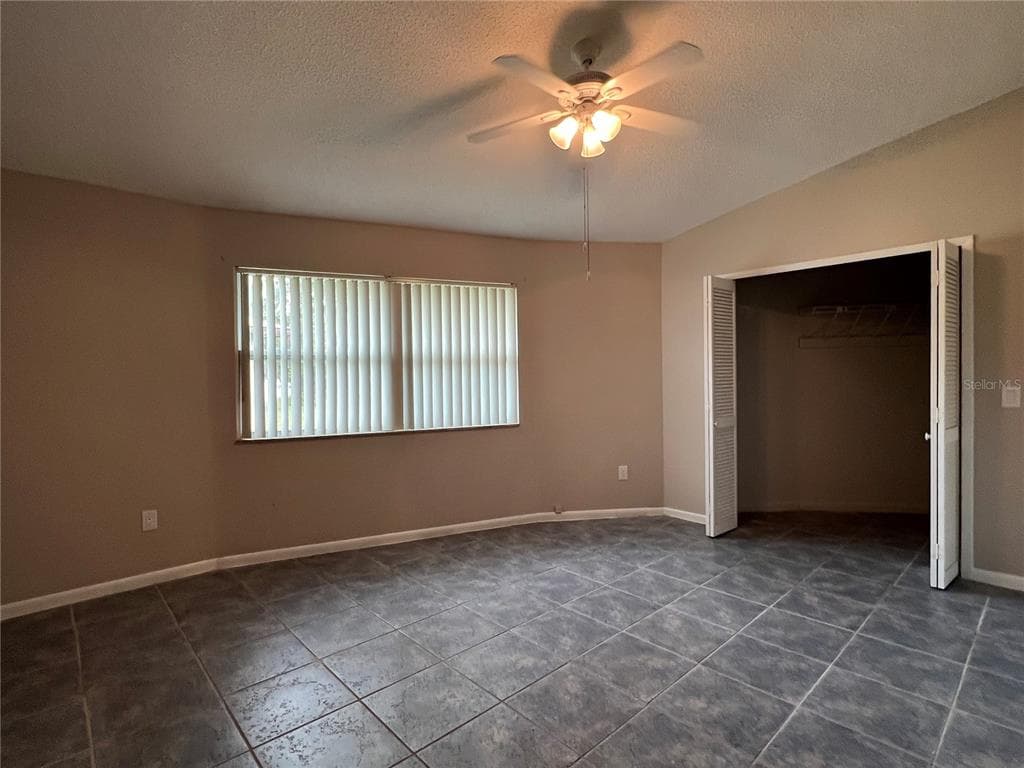 15539 CHAMBERLAIN BOULEVARD, PORT CHARLOTTE, FL 33953 — zdjęcie 5