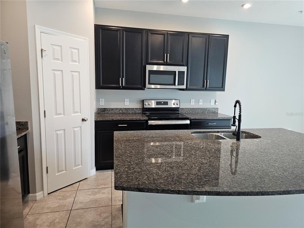 10548 SALT GROVE ST, ORLANDO, FL 32824 — zdjęcie 4
