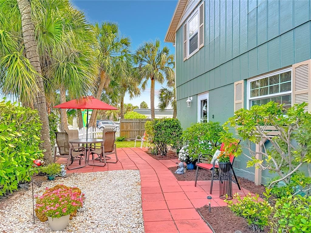 202 PEACOCK LANE # A, HOLMES BEACH, FL 34217