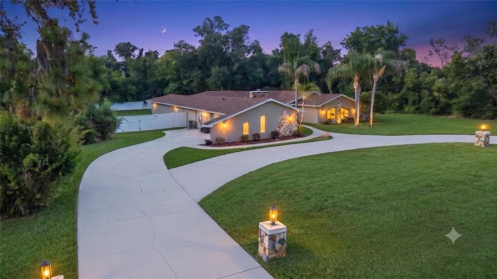 7487 RIVER COUNTRY DRIVE, WEEKI WACHEE, FL 34607 — zdjęcie 2