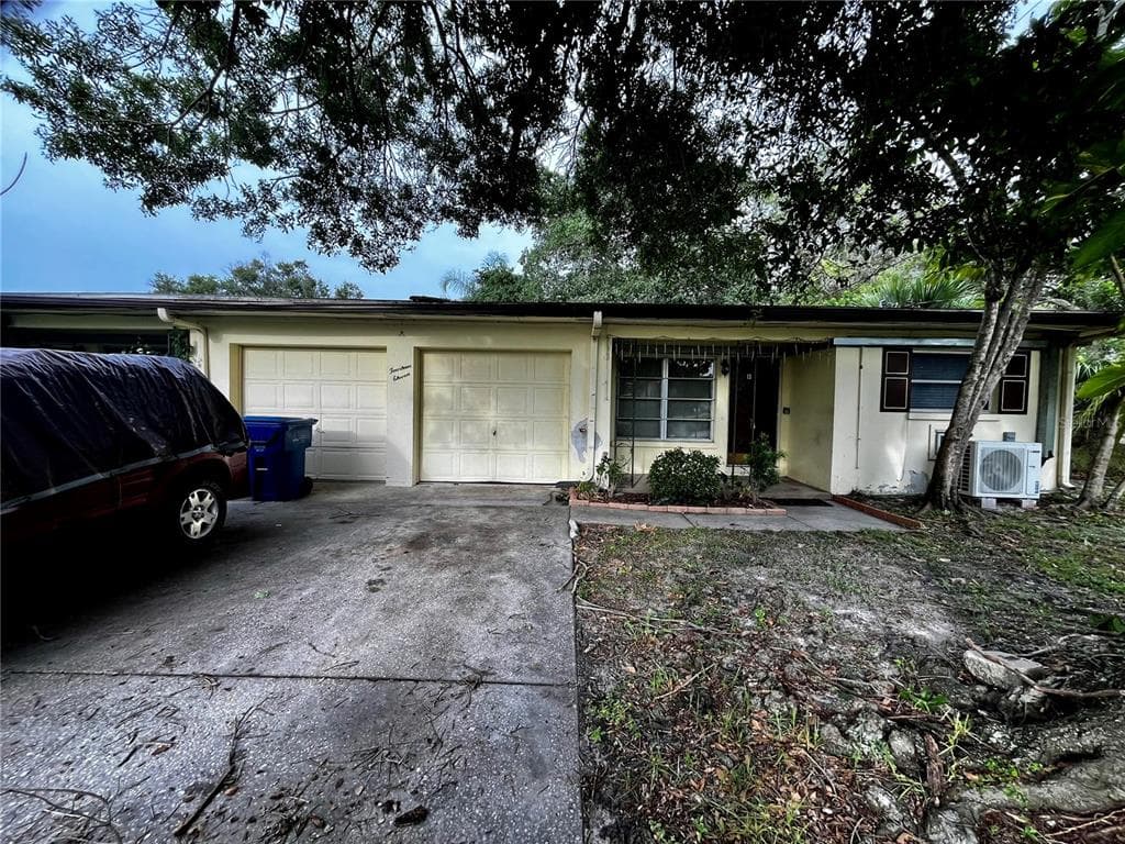 1411 KENNYWOOD DRIVE # Apt B, LARGO, FL 33770