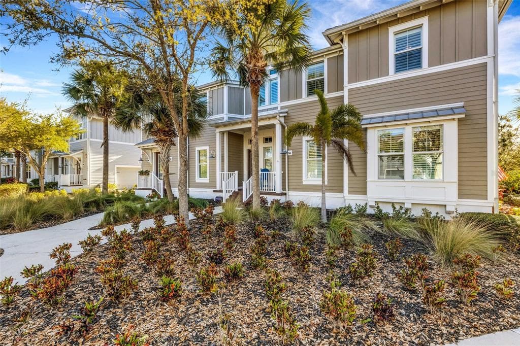 289 SAPPHIRE LAKE DRIVE # 202, BRADENTON, FL 34209