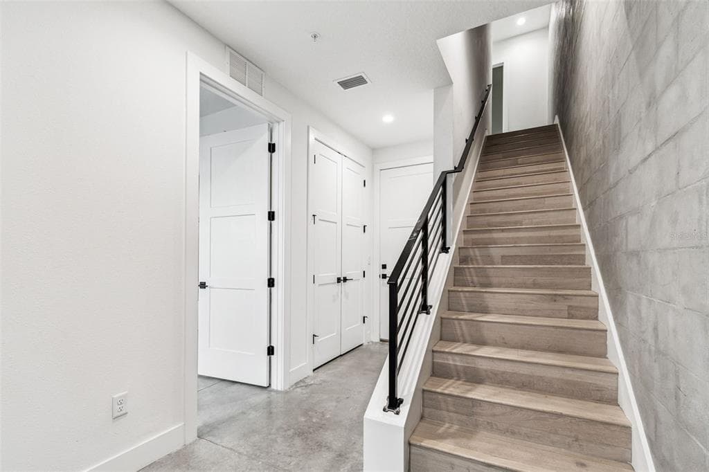 2724 5TH AVENUE S, ST PETERSBURG, FL 33712 — zdjęcie 4