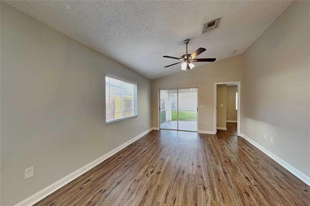 530 SCARLET MAPLE COURT, PLANT CITY, FL 33563 — zdjęcie 2