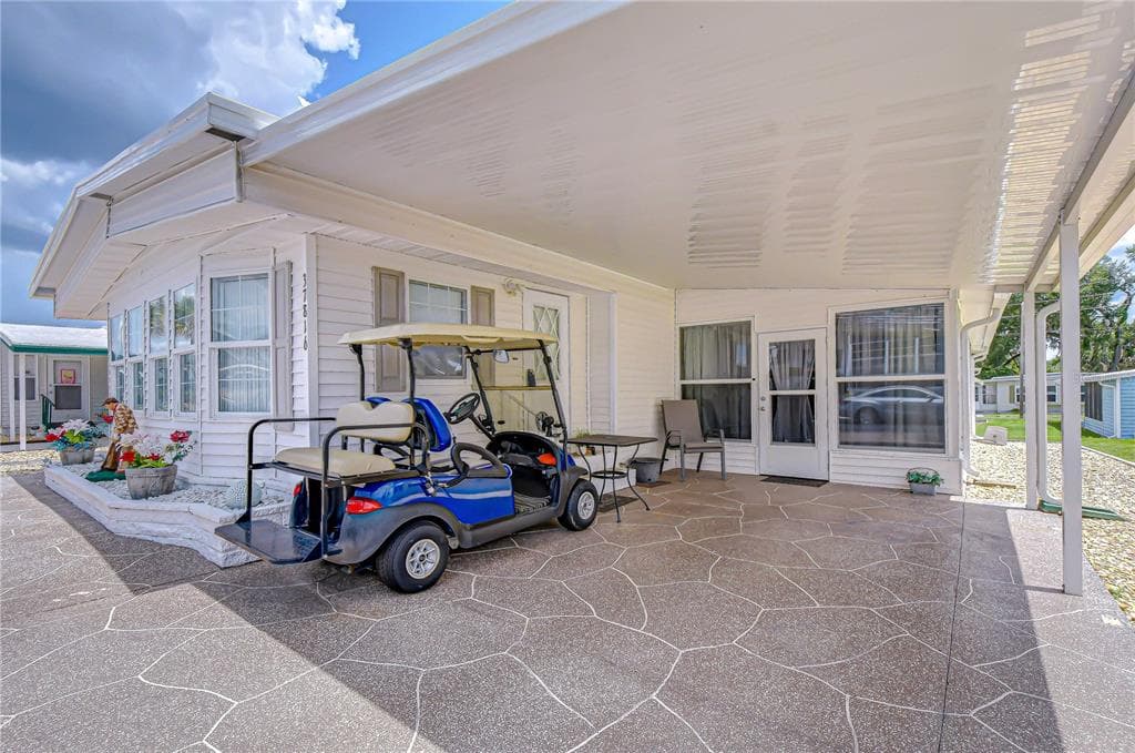 37816 BARCELONA AVENUE, ZEPHYRHILLS, FL 33541 — zdjęcie 5