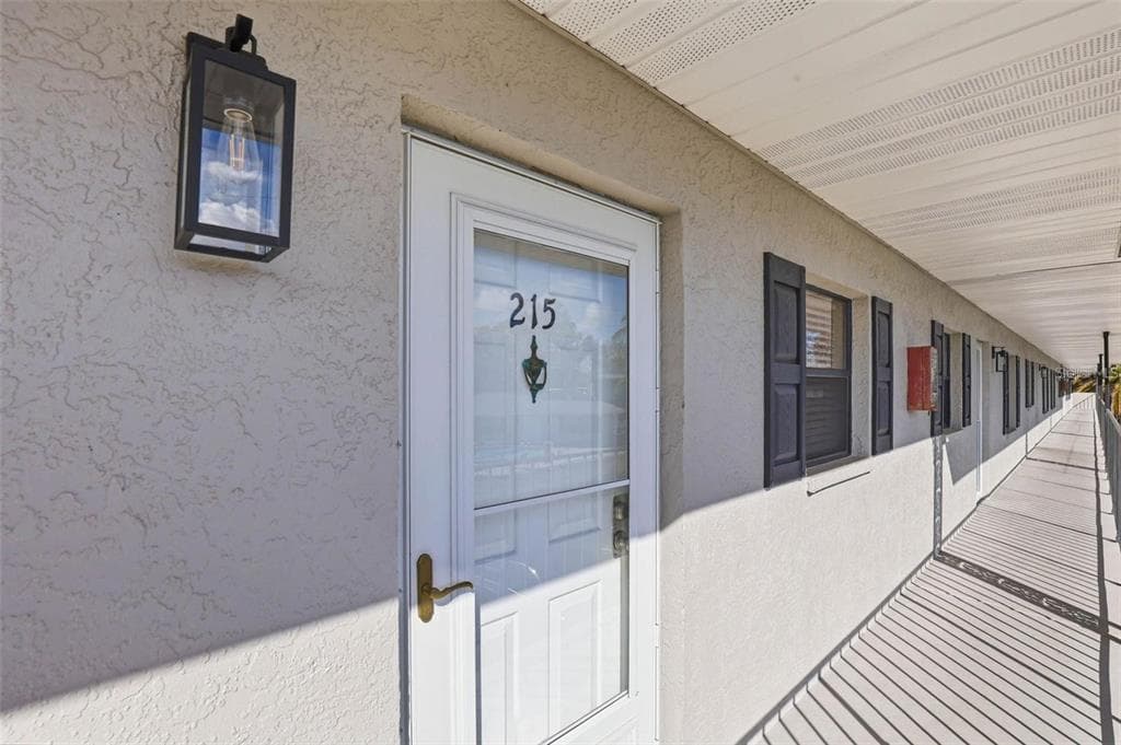 101 LAKE AVENUE NE # 215, LARGO, FL 33771 — zdjęcie 3