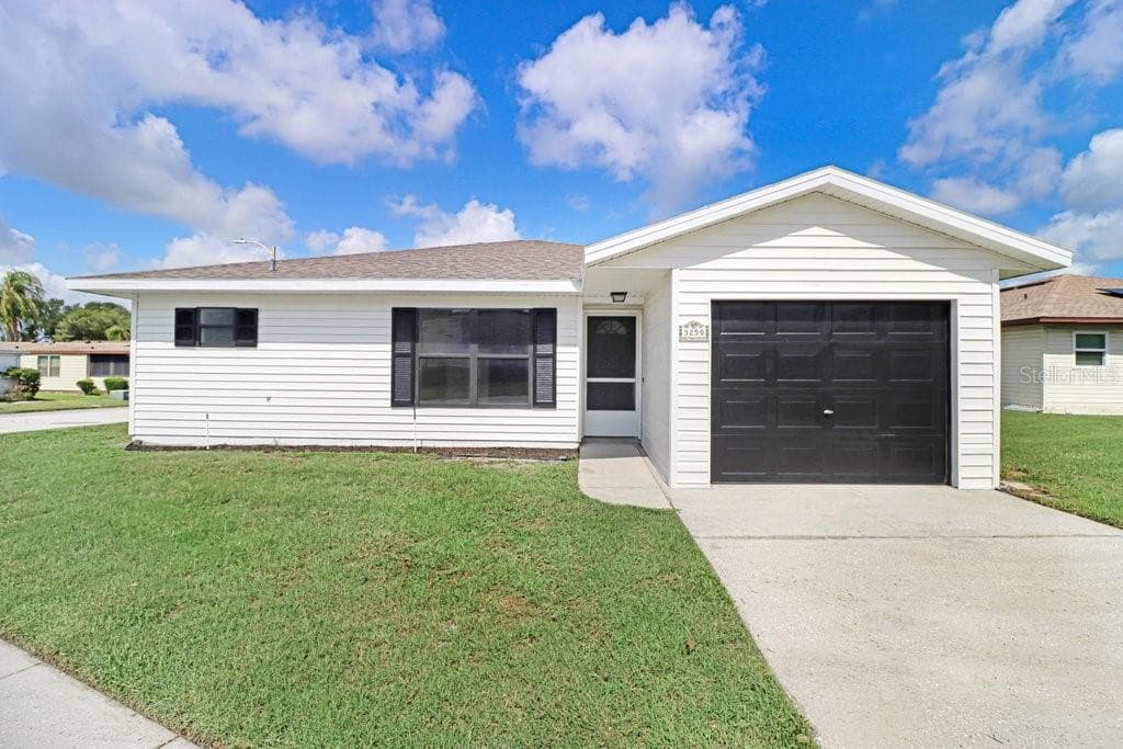 3250 PEBBLE BEND DRIVE, LAKELAND, FL 33810