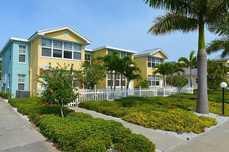 19417 GULF BOULEVARD # A202, INDIAN SHORES, FL 33785 — zdjęcie 2