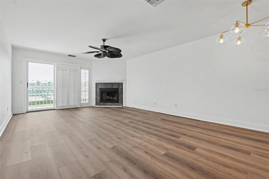 269 MADEIRA CIRCLE, ST PETERSBURG, FL 33715 — zdjęcie 4