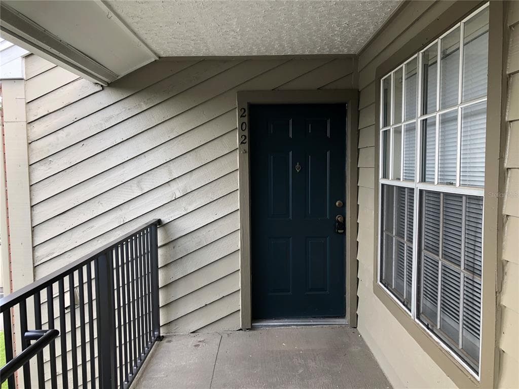 9100 DR MARTIN LUTHER KING JR STREET N # 202, ST PETERSBURG, FL 33702 — zdjęcie 2