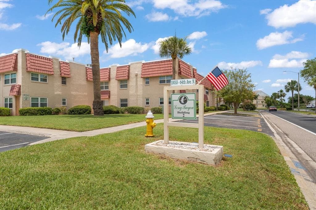 10033 64TH AVENUE N # 19, ST PETERSBURG, FL 33708