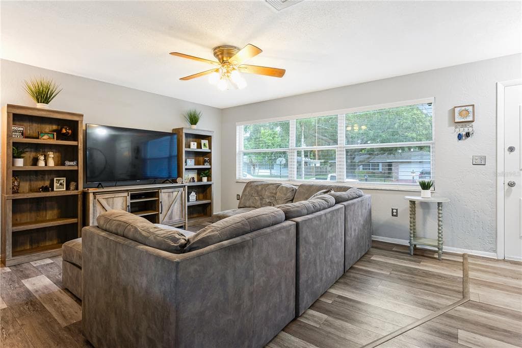 182 SUNWARD AVENUE, PALM HARBOR, FL 34684 — zdjęcie 2