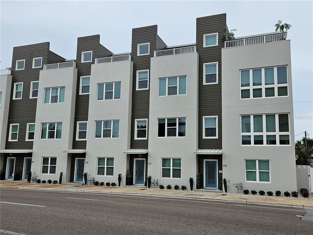 339 8TH STREET N, ST PETERSBURG, FL 33701 — zdjęcie 2