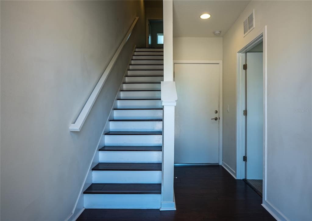 339 8TH STREET N, ST PETERSBURG, FL 33701 — zdjęcie 3