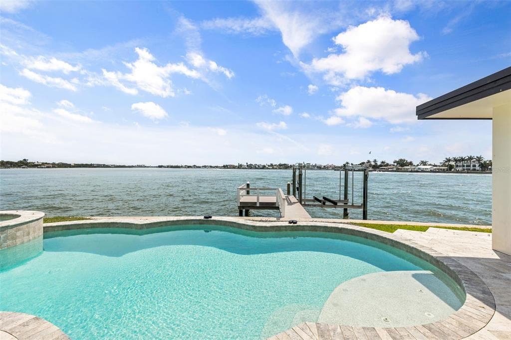 4598 CLEARWATER HARBOR DRIVE S, LARGO, FL 33770 — zdjęcie 3