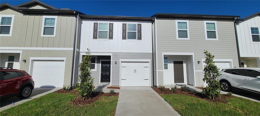 393 MADISON DRIVE, DAVENPORT, FL 33837