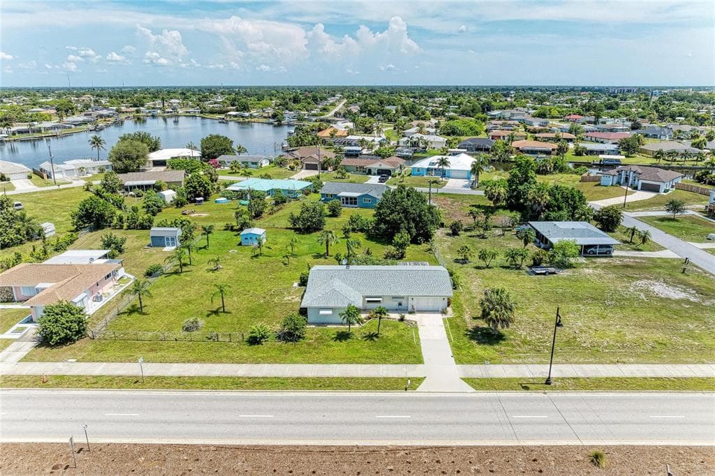 20430 EDGEWATER DRIVE, PORT CHARLOTTE, FL 33952