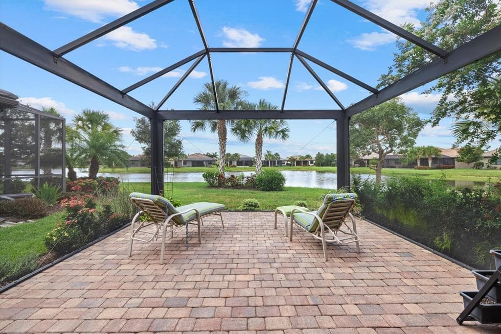 17011 HAMPTON FALLS TERRACE, LAKEWOOD RANCH, FL 34202