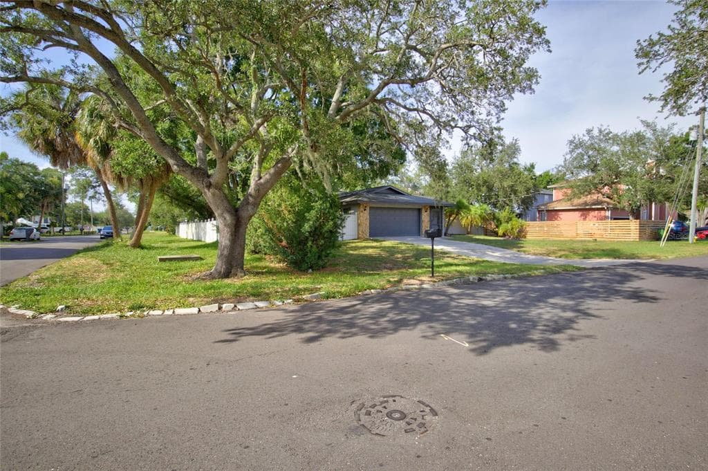 7312 S FITZGERALD STREET, TAMPA, FL 33616 — zdjęcie 2