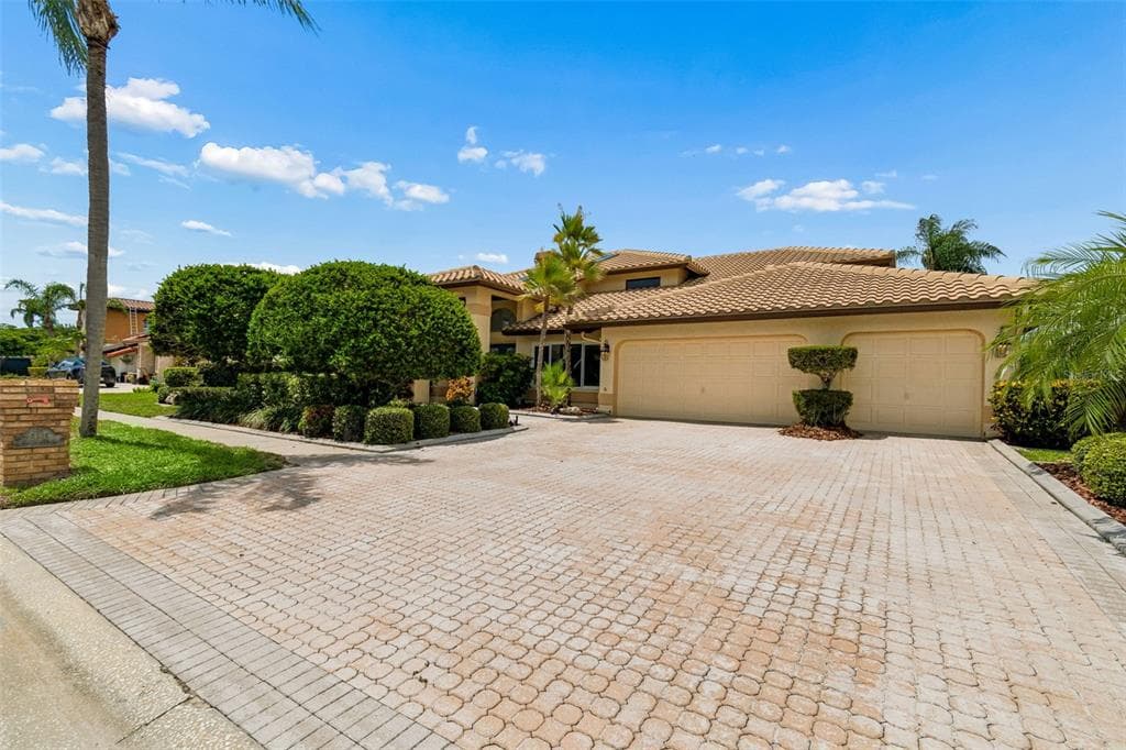 9815 BAY ISLAND DRIVE, TAMPA, FL 33615 — zdjęcie 4
