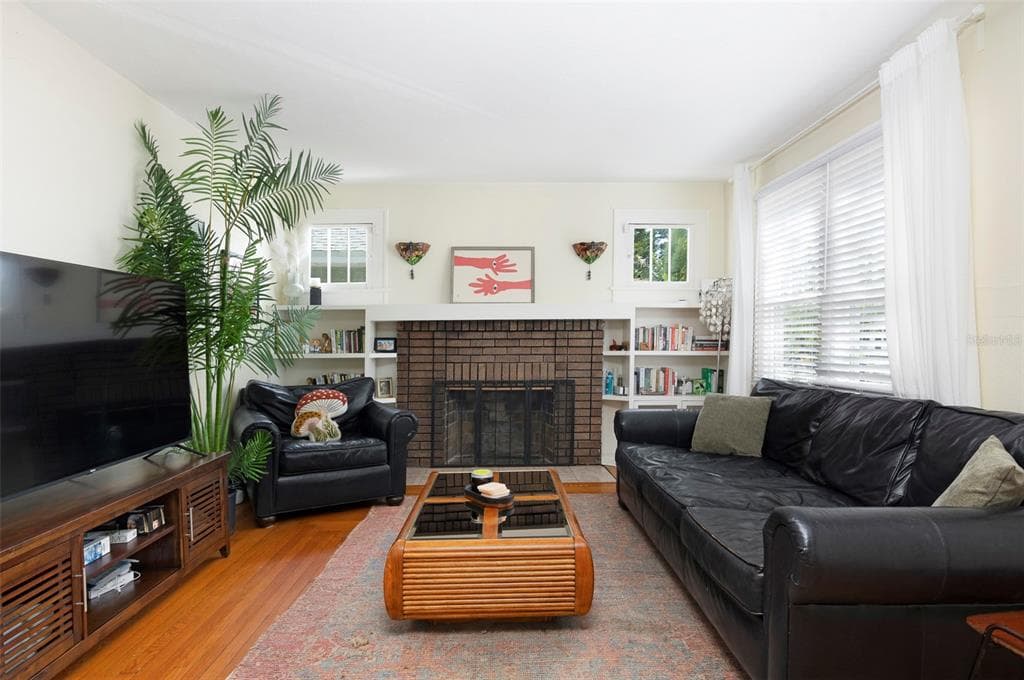 540 11TH AVENUE N, ST PETERSBURG, FL 33701 — zdjęcie 2