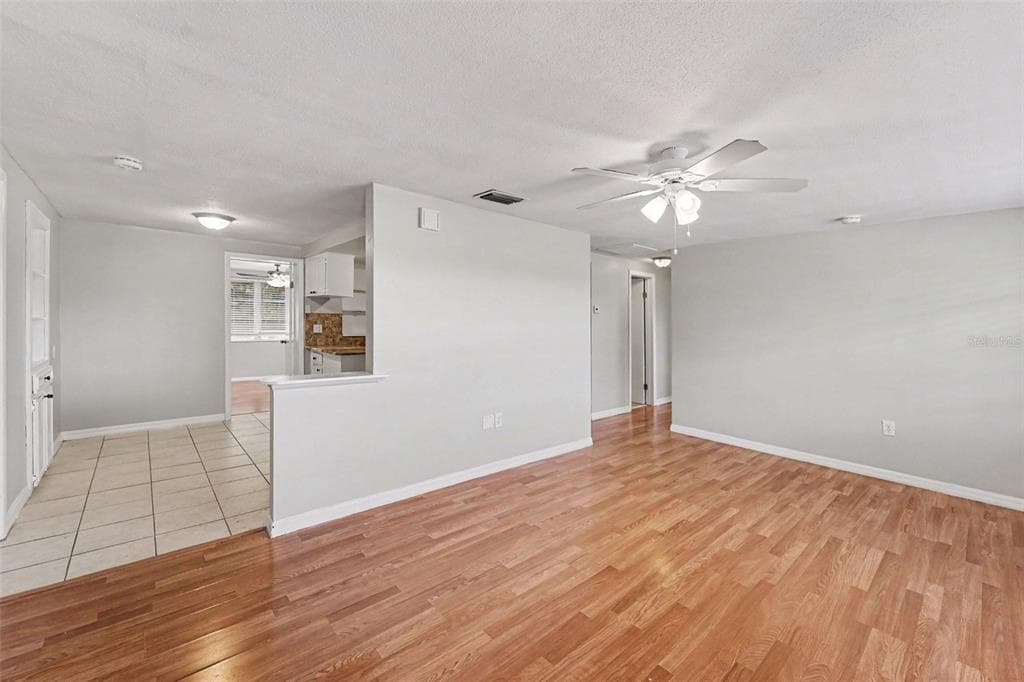 7520 CAMELOT ROAD, PORT RICHEY, FL 34668 — zdjęcie 4