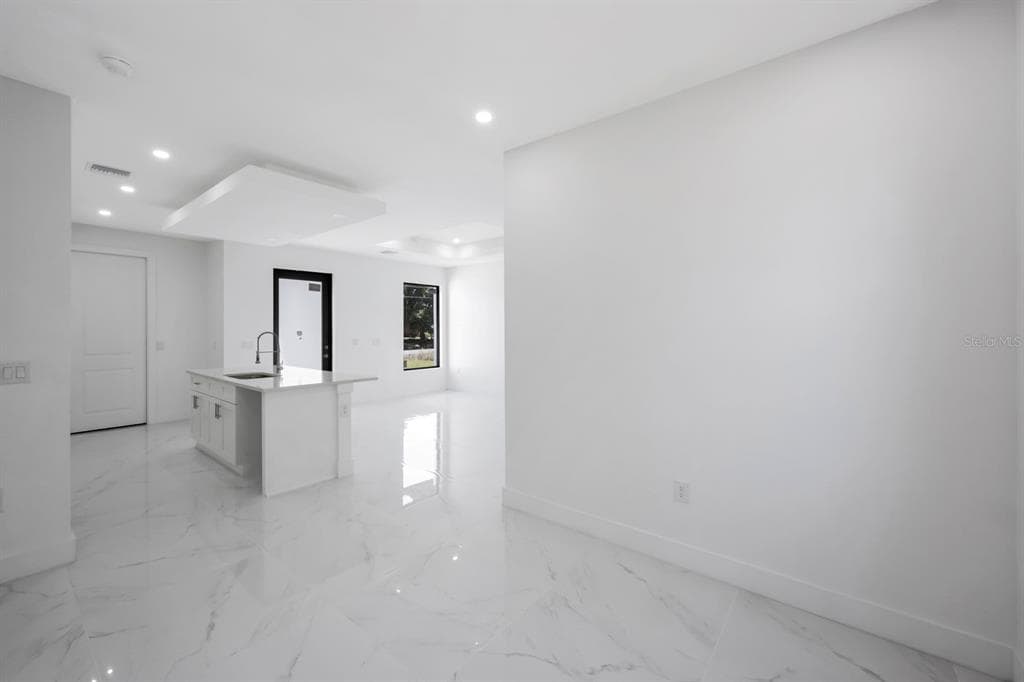 100 PARISH DRIVE, LEHIGH ACRES, FL 33974 — zdjęcie 3