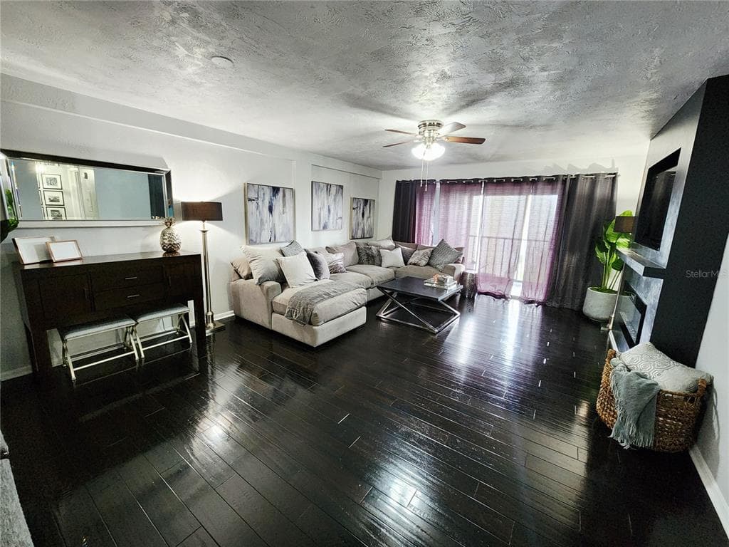 4651 1ST STREET NE # 306, ST PETERSBURG, FL 33702 — zdjęcie 2