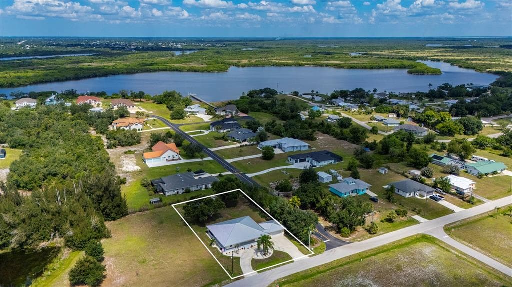 569 RIO VISTA AVENUE, PUNTA GORDA, FL 33982 — zdjęcie 3