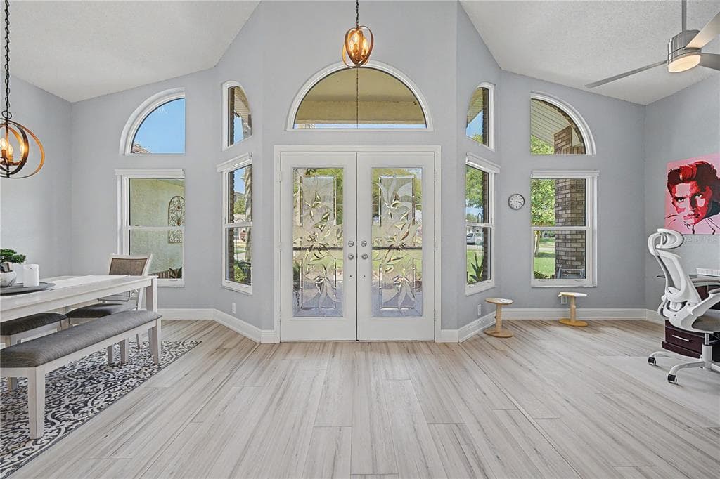 6207 HUNTINGTON DRIVE, ZEPHYRHILLS, FL 33542 — zdjęcie 2