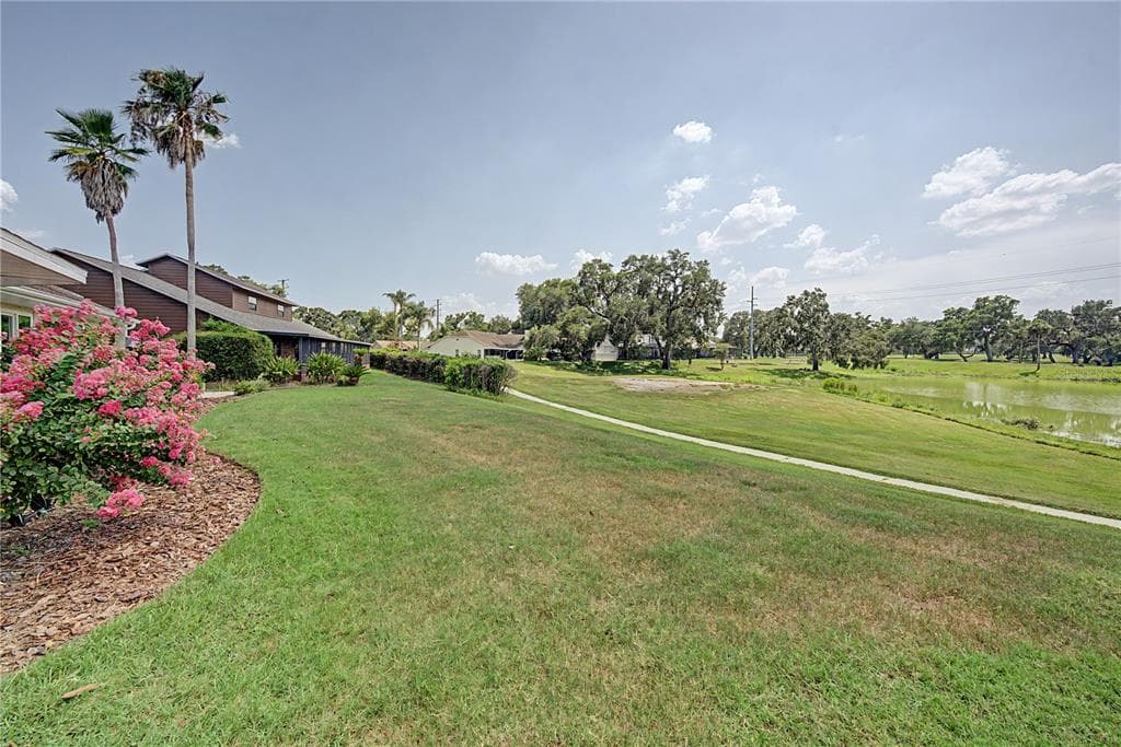6207 HUNTINGTON DRIVE, ZEPHYRHILLS, FL 33542 — zdjęcie 5