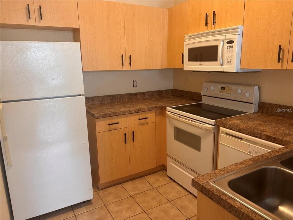 21102 INDIAN CREEK DRIVE, POINCIANA, FL 34759 — zdjęcie 2