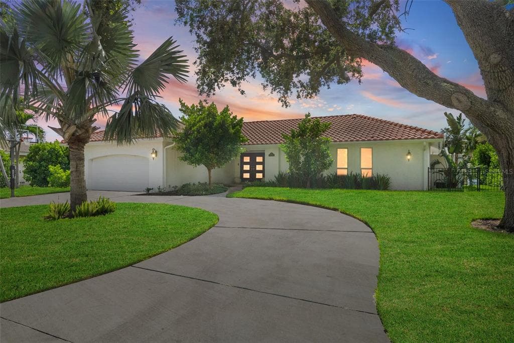 1985 CAROLINA AVENUE NE, ST PETERSBURG, FL 33703 — zdjęcie 2