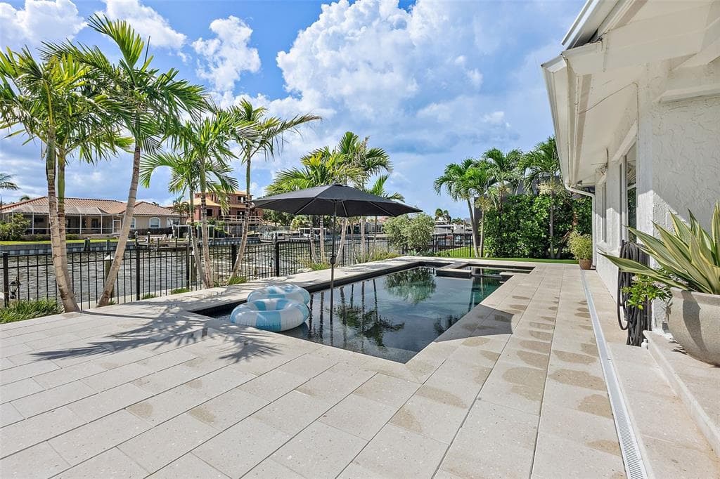 1985 CAROLINA AVENUE NE, ST PETERSBURG, FL 33703 — zdjęcie 3