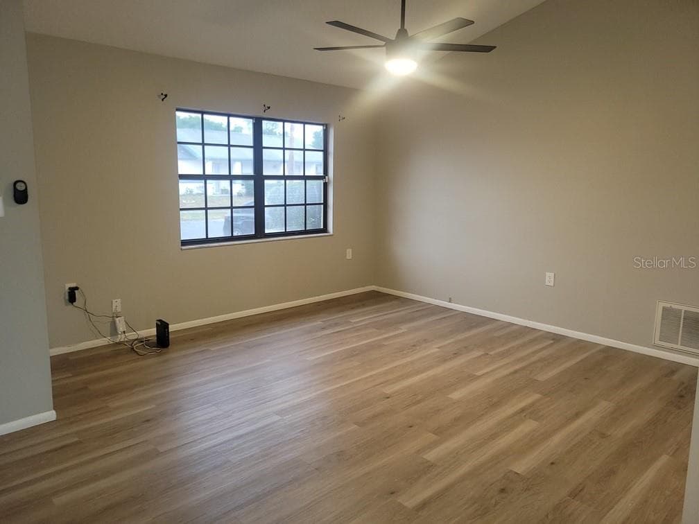 1305 CALAMONDIN DRIVE, HOLIDAY, FL 34691 — zdjęcie 3
