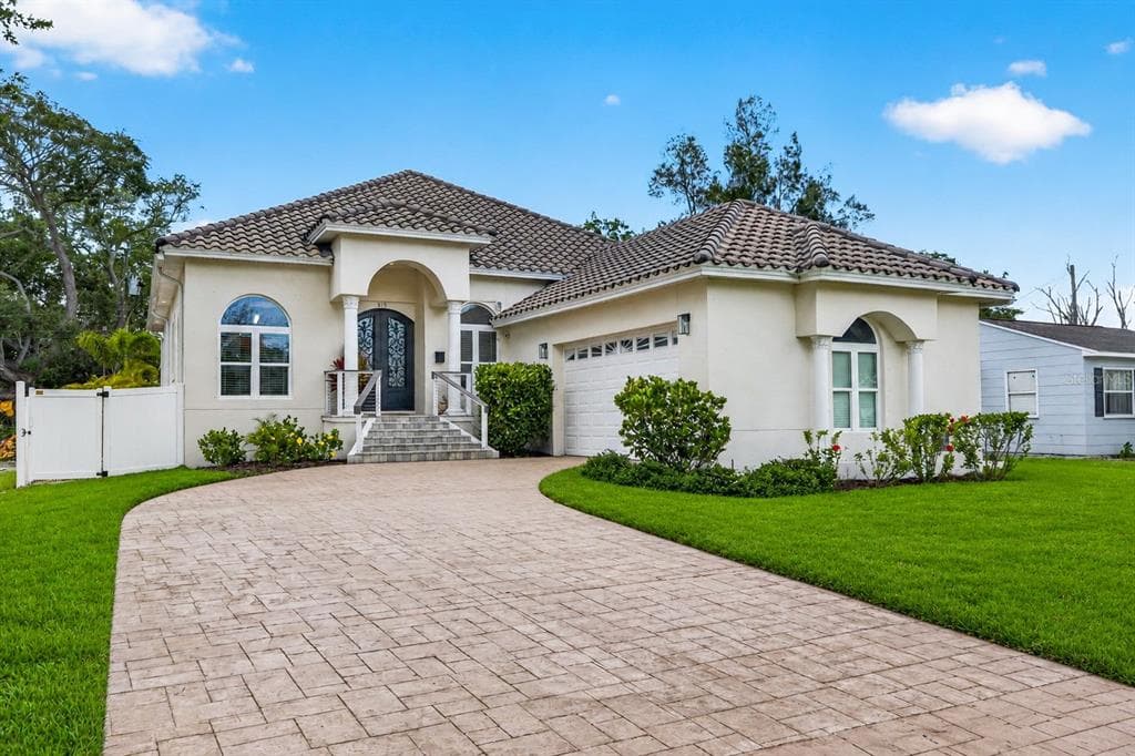 815 59TH AVENUE NE, ST PETERSBURG, FL 33703 — zdjęcie 3