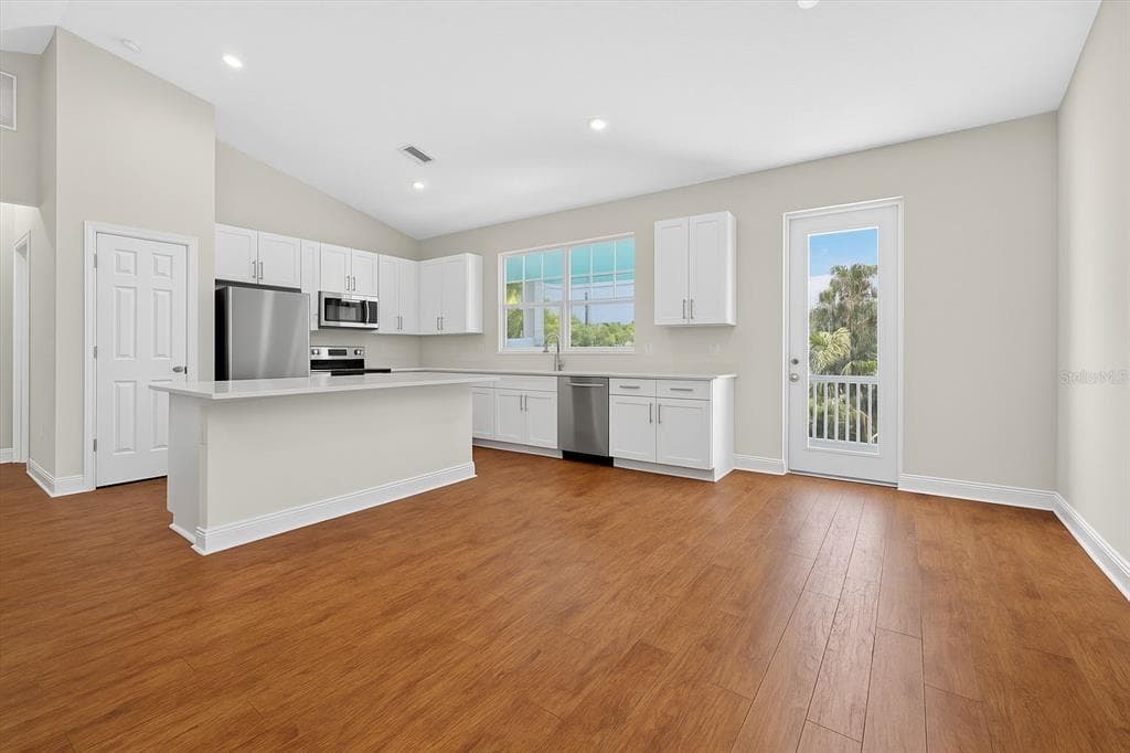 2650 TIFTON STREET S, ST PETERSBURG, FL 33711 — zdjęcie 5